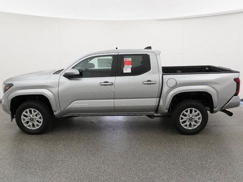 New 2026 Toyota Tacoma SR5 image 9