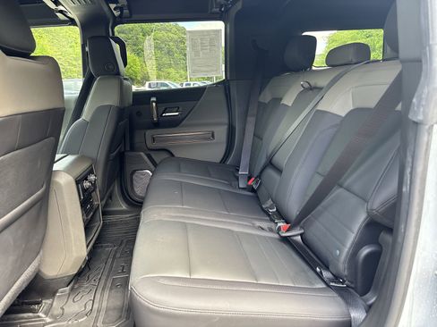 Used 2025 GMC Hummer EV 2X AWD/4WD image 24