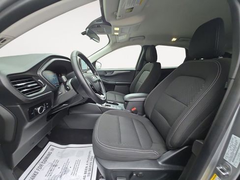 Used 2024 Ford Escape Active AWD/4WD image 9