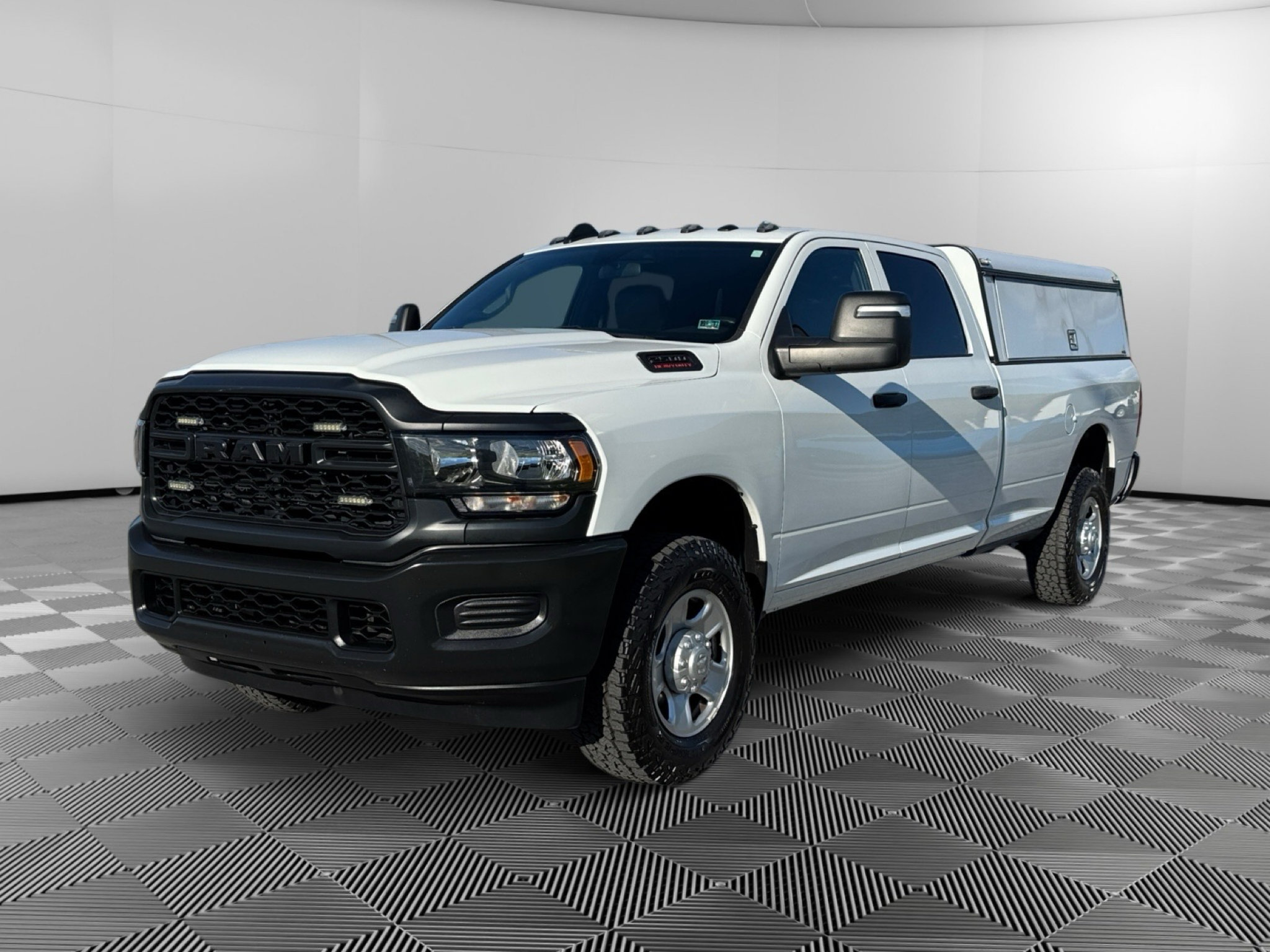 Used 2024 RAM 2500 Tradesman w/ Snow Chief Group AWD/4WD image 4