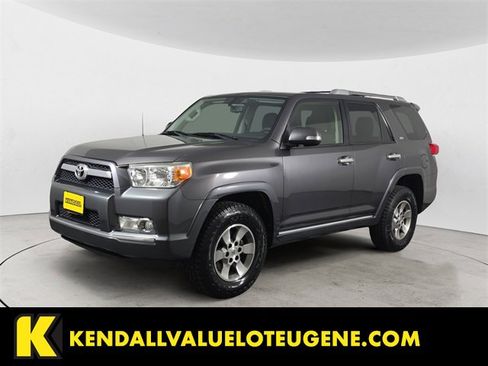 Used 2013 Toyota 4Runner SR5 image 1