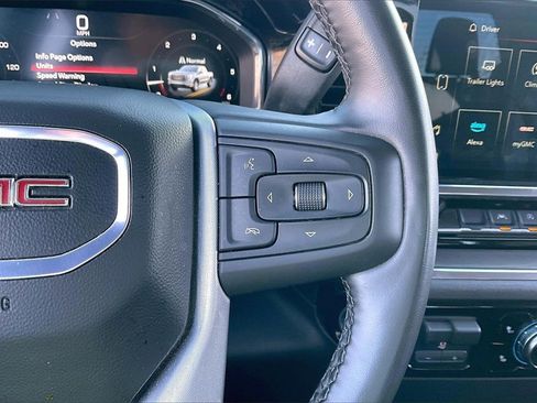 Used 2025 GMC Sierra 1500 SLT image 19