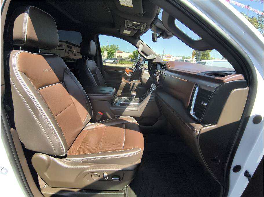 Used 2023 GMC Sierra 1500 Denali w/ Denali Reserve Package AWD/4WD image 12