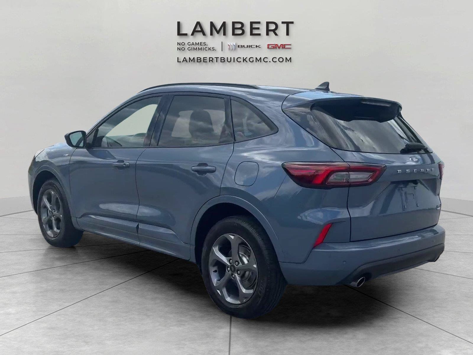 Used 2024 Ford Escape ST-Line w/ Tech Pack #1 AWD/4WD image 3