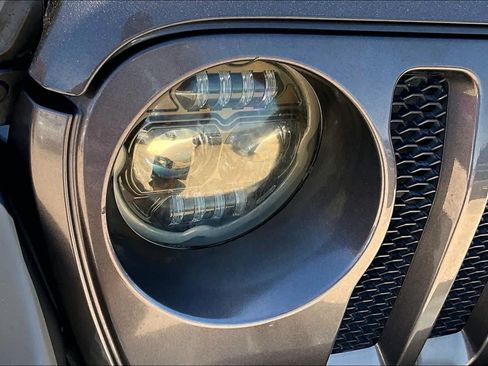 Used 2022 Jeep Wrangler Unlimited Sport AWD/4WD image 26