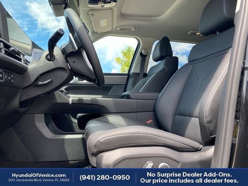 Certified 2025 Hyundai Santa Fe XRT AWD/4WD image 2