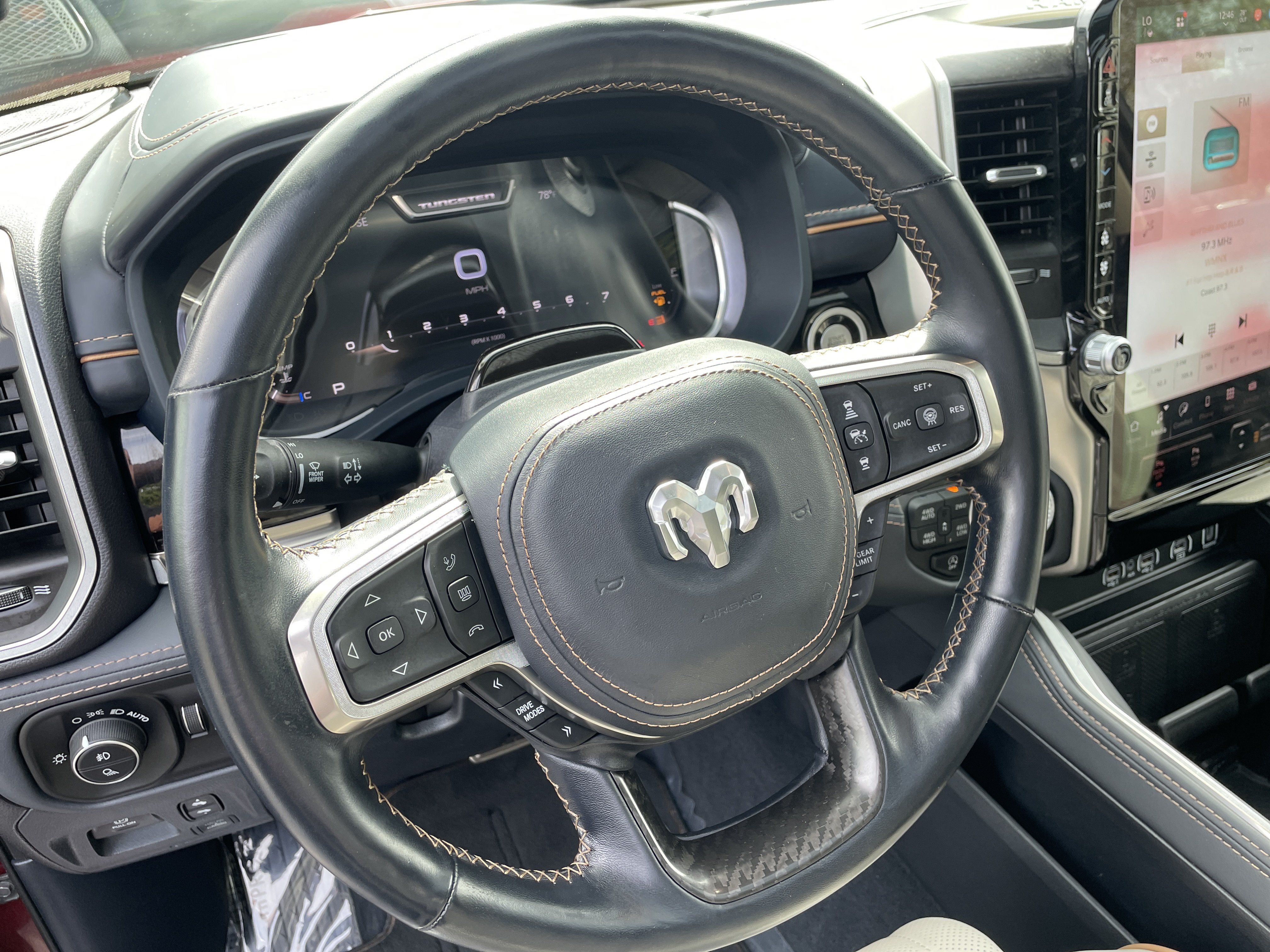 Used 2025 RAM 1500 Tungsten AWD/4WD image 17