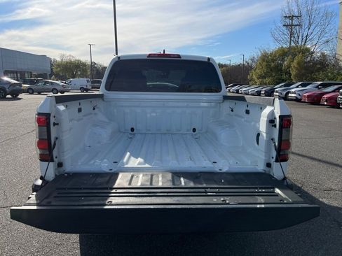 Used 2022 Nissan Frontier S w/ Technology Package AWD/4WD image 17