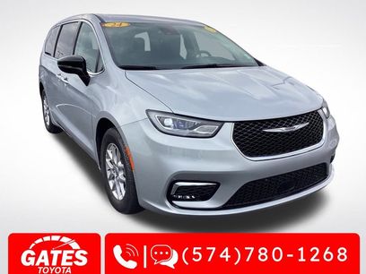 Used 2024 Chrysler Pacifica Touring-L
