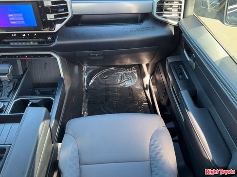 Used 2025 Toyota Tundra SR5 AWD/4WD image 17