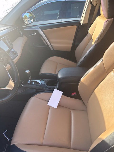 Used 2018 Toyota RAV4 Limited AWD/4WD image 3