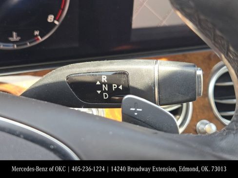 Used 2018 Mercedes-Benz E 300 4MATIC image 17