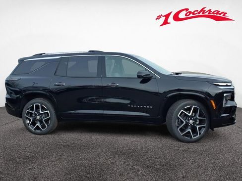 New 2026 Chevrolet Traverse High Country w/ LPO, Floor Liner Package image 2