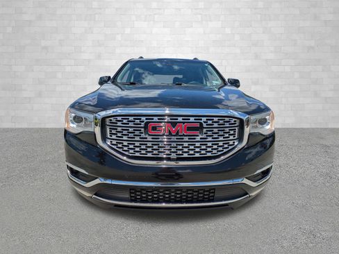 Used 2017 GMC Acadia Denali w/ Technology Package AWD/4WD image 6