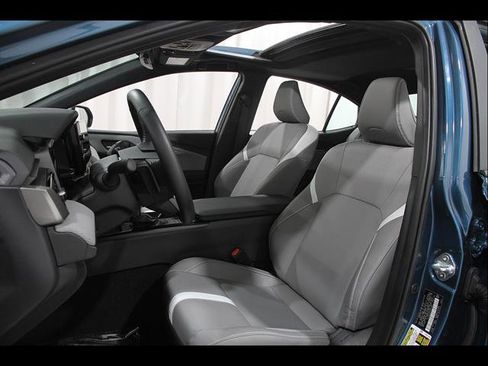 Used 2025 Toyota Camry SE w/ Multimedia Upgrade Package FWD image 5