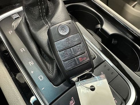 Used 2015 Kia Sedona EX w/ EX Premium Package image 29