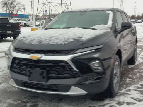 Used 2023 Chevrolet Blazer LT image 7