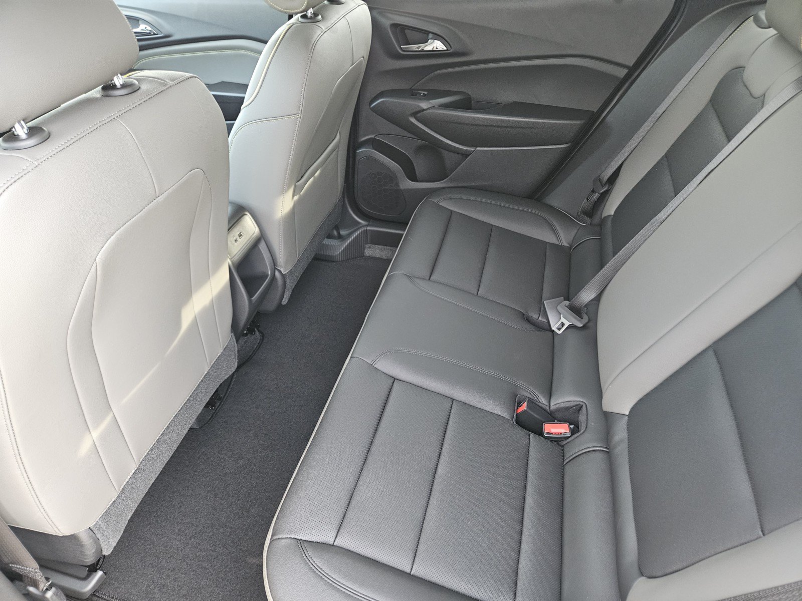 New 2026 Chevrolet Trax ACTIV w/ Driver Confidence Package FWD image 19
