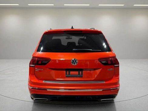 Used 2019 Volkswagen Tiguan SEL R-Line AWD/4WD image 4