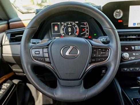 Used 2023 Lexus ES 350 w/ Premium Package FWD image 42