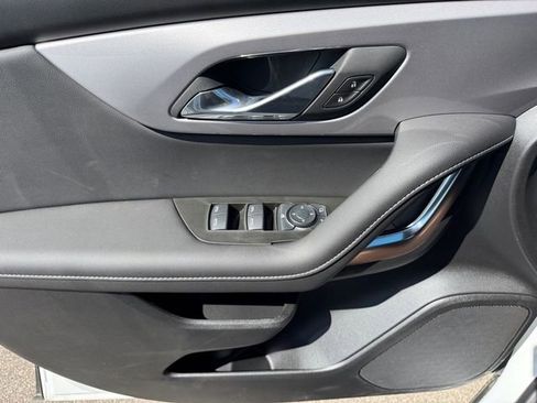 New 2025 Chevrolet Blazer LT image 19