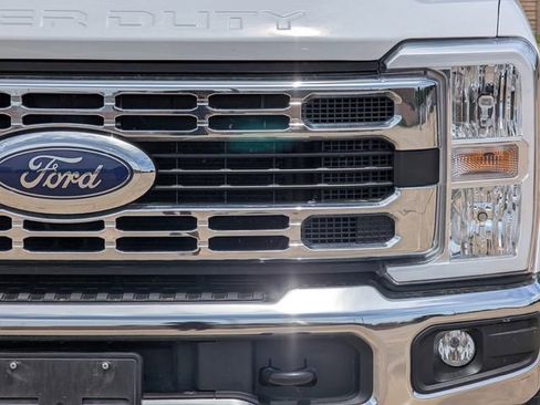 Used 2025 Ford F250 XLT AWD/4WD image 9