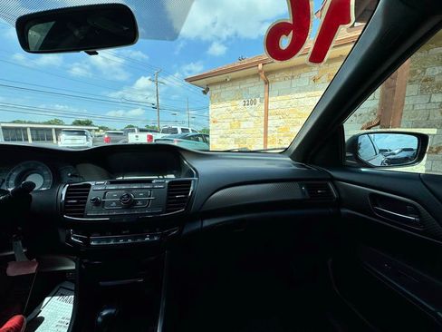 Used 2016 Honda Accord Sport image 11