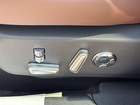 New 2026 Lincoln Nautilus Reserve AWD/4WD image 23
