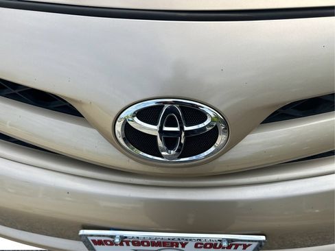 Used 2011 Toyota Corolla LE FWD image 34