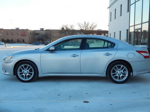 Used 2011 Nissan Maxima 3.5 SV w/ Premium Pkg image 11