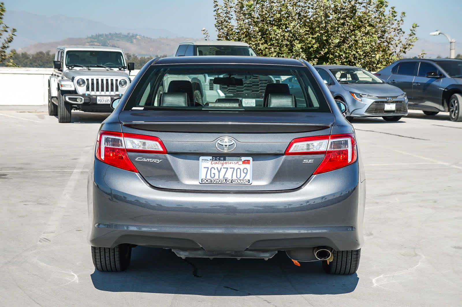Used 2014 Toyota Camry SE FWD image 6