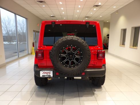 Used 2022 Jeep Wrangler Unlimited Rubicon w/ Trailer Tow Package AWD/4WD image 5