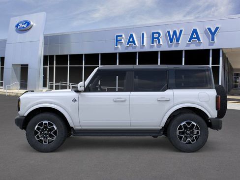 New 2025 Ford Bronco Outer Banks image 3