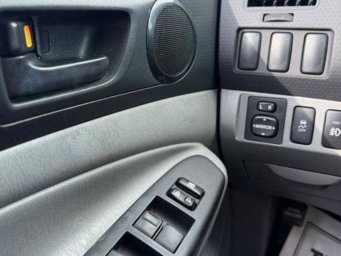 Used 2012 Toyota Tacoma 4x4 Double Cab image 19