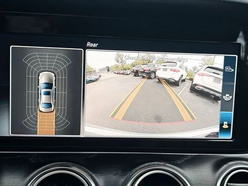 Certified 2018 Mercedes-Benz E 300 4MATIC image 37