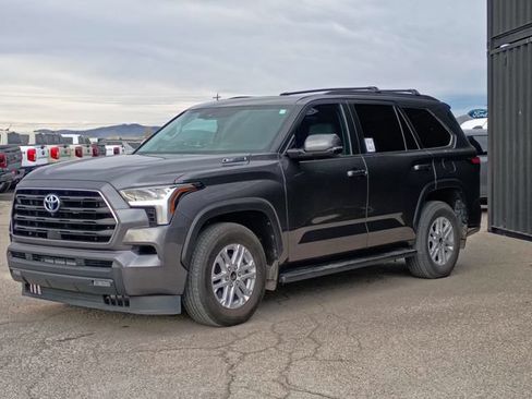 Used 2024 Toyota Sequoia SR5 w/ SR5 Premium Package AWD/4WD image 12