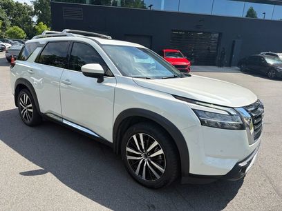 Used 2023 Nissan Pathfinder Platinum w/ Cargo Package