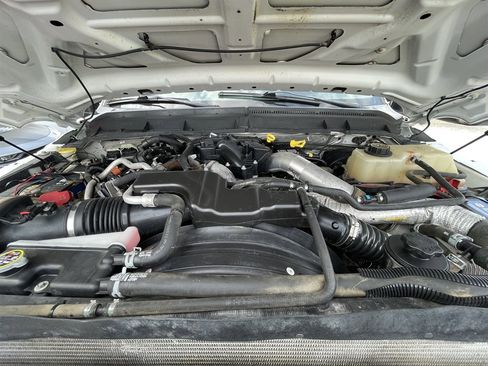 Used 2016 Ford F350 Platinum w/ FX4 Off-Road Package image 7