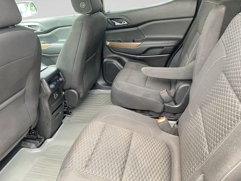 Used 2018 GMC Acadia SLE w/ Driver Alert Package I AWD/4WD image 16