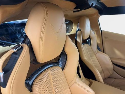 Used 2021 Chevrolet Corvette Stingray Premium Cpe w/ Z51 Performance Package RWD image 24