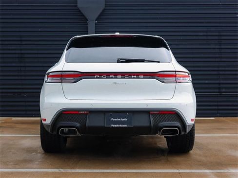 Certified 2025 Porsche Macan AWD/4WD image 6