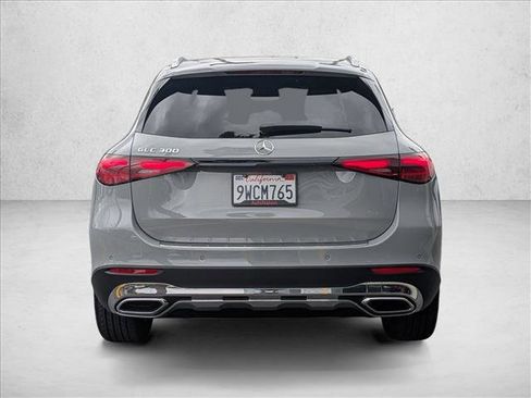 Used 2026 Mercedes-Benz GLC 300 image 7