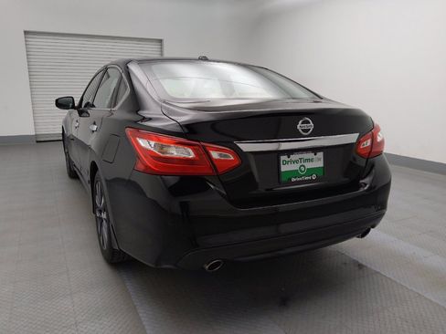 Used 2016 Nissan Altima 2.5 SV image 6