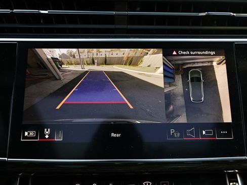 Used 2025 Audi Q7 3.0T Prestige image 37