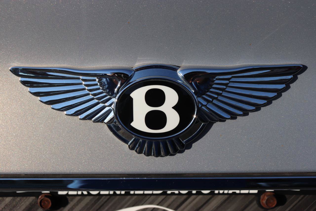 Used 2018 Bentley Bentayga AWD/4WD image 78