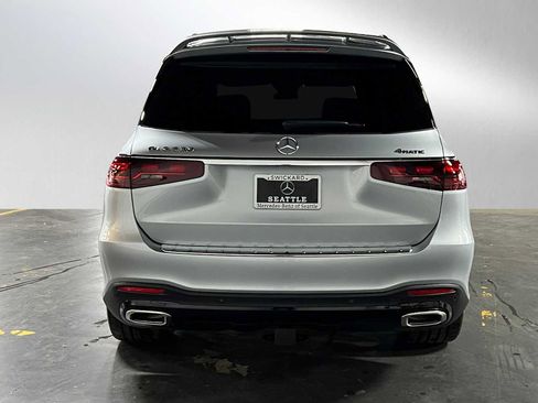 New 2026 Mercedes-Benz GLS 580 4MATIC image 4