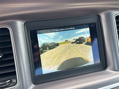 Used 2022 Dodge Charger SXT image 29