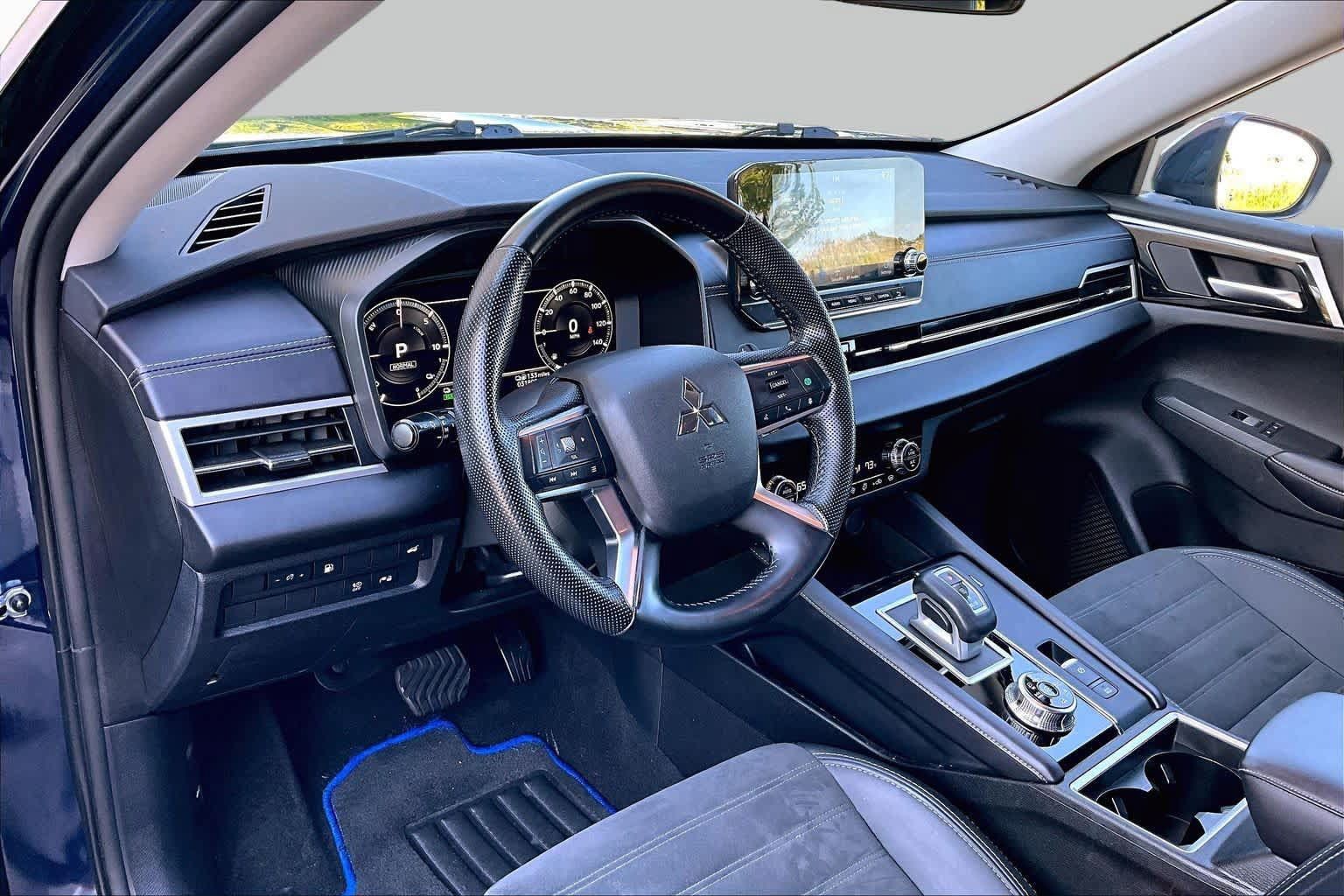 Used 2025 Mitsubishi Outlander SE AWD/4WD image 18