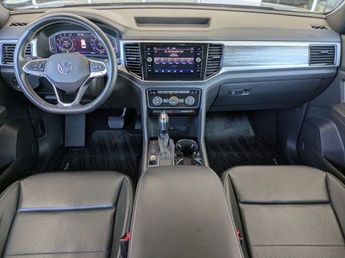 Used 2022 Volkswagen Atlas Cross Sport SE image 13