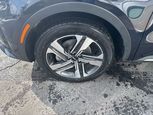 Certified 2024 Kia Sorento SX Prestige image 4